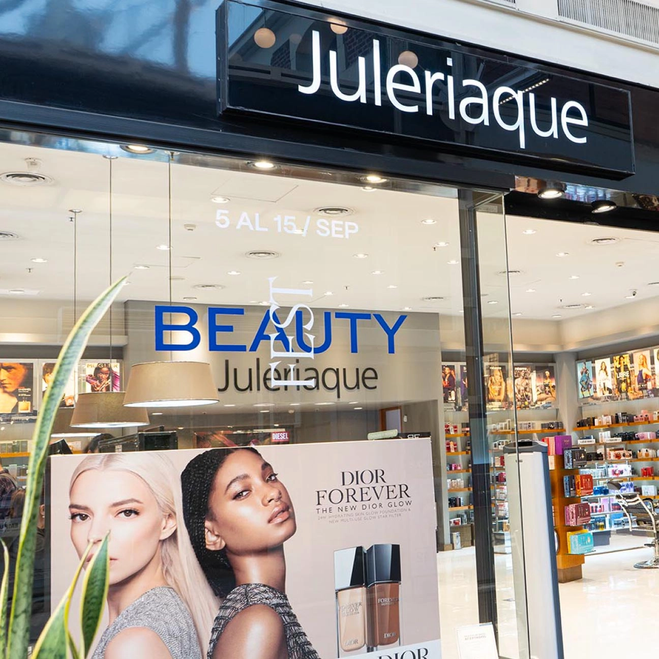 Centro comercialRecoleta Urban Mall marcas