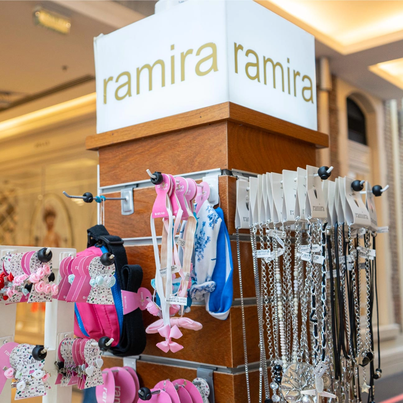 Centro comercialRecoleta Urban Mall marcas