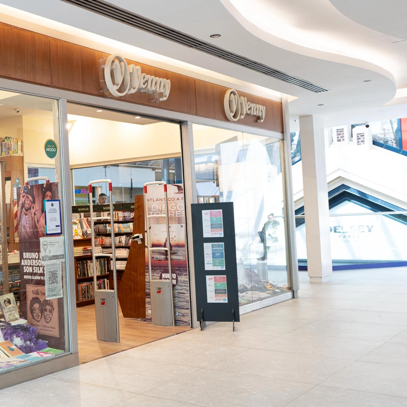 Centro comercialRecoleta Urban Mall marcas